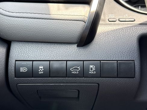 Used 2024 Toyota Camry SE FWD image 17
