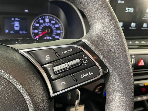 Certified 2019 Kia Forte LXS image 10