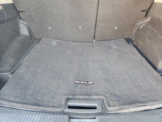 Used 2026 Nissan Rogue SV FWD image 32