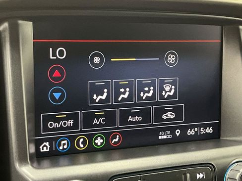 Certified 2022 Chevrolet Colorado Z71 w/ Z71 Midnight Edition AWD/4WD image 21
