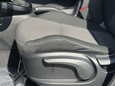 Used 2025 Kia Soul LX w/ LX Technology Package image 27