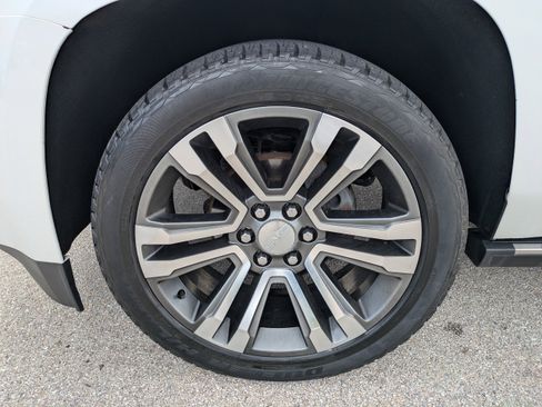 Used 2018 GMC Yukon Denali w/ Denali Ultimate Package AWD/4WD image 11