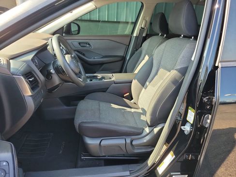 Used 2021 Nissan Rogue S FWD image 18