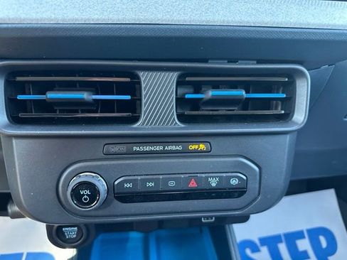 Used 2025 Ford Maverick XLT w/ Equipment Group 301A AWD/4WD image 25