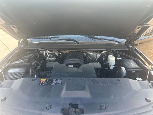 Used 2016 Chevrolet Suburban LS image 11