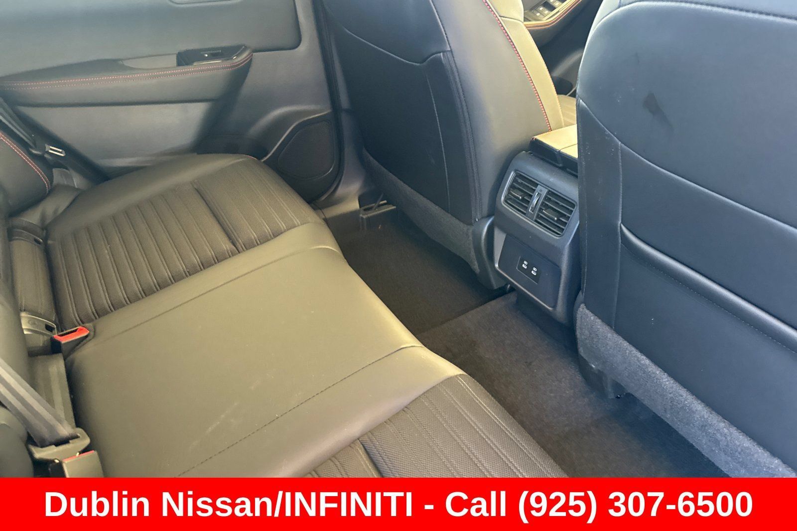 Used 2025 Nissan Rogue SV AWD/4WD image 19