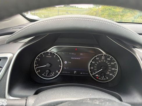 Used 2017 Nissan Murano SL w/ Cargo Package FWD image 11