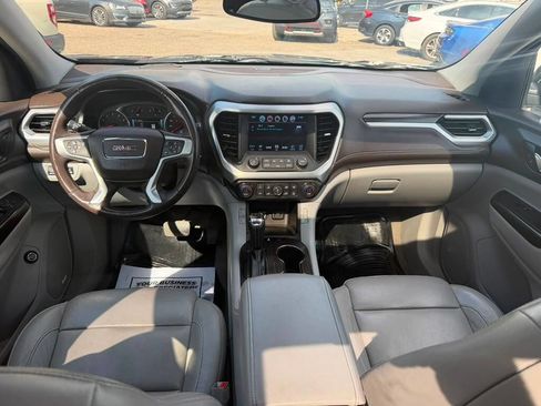Used 2017 GMC Acadia SLT AWD/4WD image 7