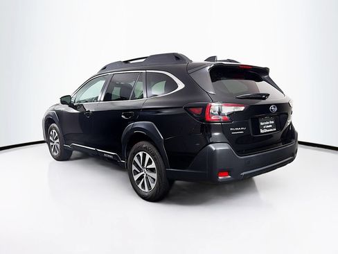 Used 2023 Subaru Outback Premium AWD/4WD image 5