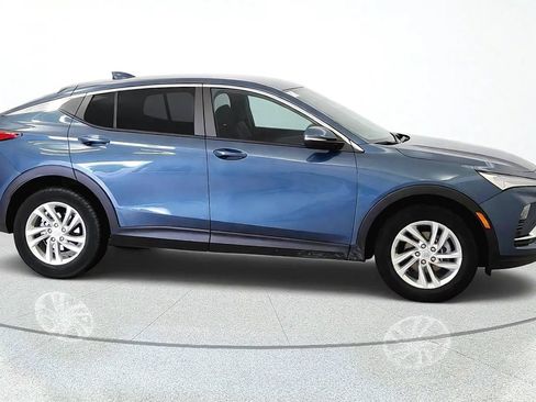 Used 2025 Buick Envista Preferred w/ Convenience I Package FWD image 10