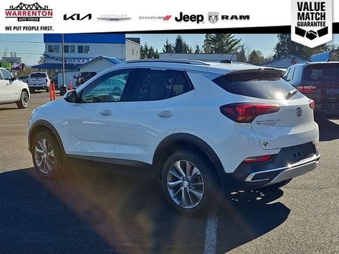 Used 2021 Buick Encore GX Essence w/ Experience Buick Package AWD/4WD image 4