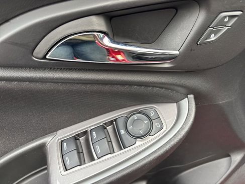 Used 2024 Chevrolet Malibu LT image 42