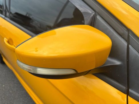 Used 2013 Ford Focus ST FWD image 28