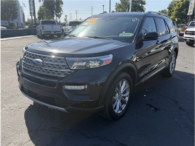 Used 2021 Ford Explorer Limited RWD image 3