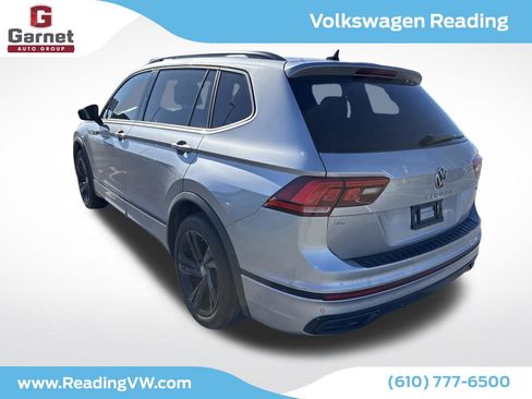 Used 2024 Volkswagen Tiguan SE R-Line image 3