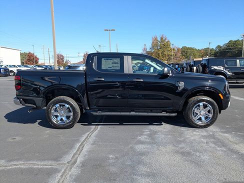 New 2025 Ford Ranger XLT w/ Equipment Group 301A High RWD image 3