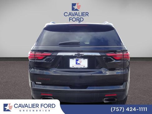 Used 2023 Chevrolet Traverse Premier w/ Redline Edition AWD/4WD image 3