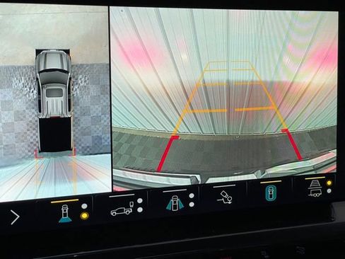 Used 2022 GMC Sierra 1500 Elevation w/ Preferred Package image 22