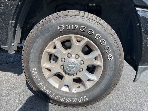 Used 2024 RAM 2500 Laramie image 12