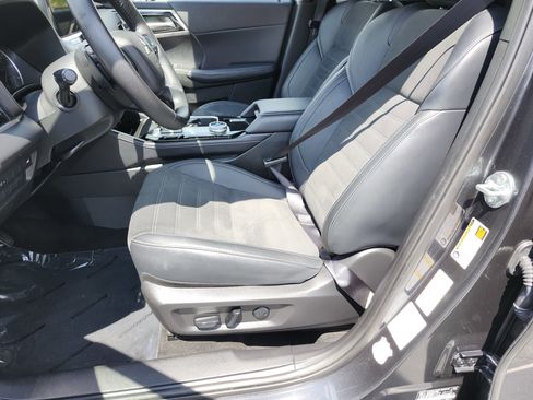 Used 2025 Mitsubishi Outlander SE AWD/4WD image 28