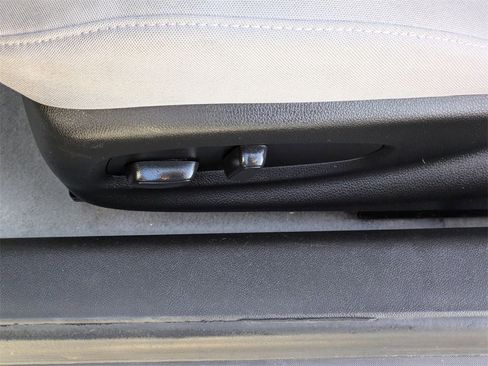 Used 2023 Chevrolet Camaro LT image 14