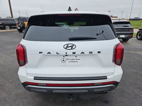 Used 2023 Hyundai Palisade Limited w/ Cargo Package FWD image 6