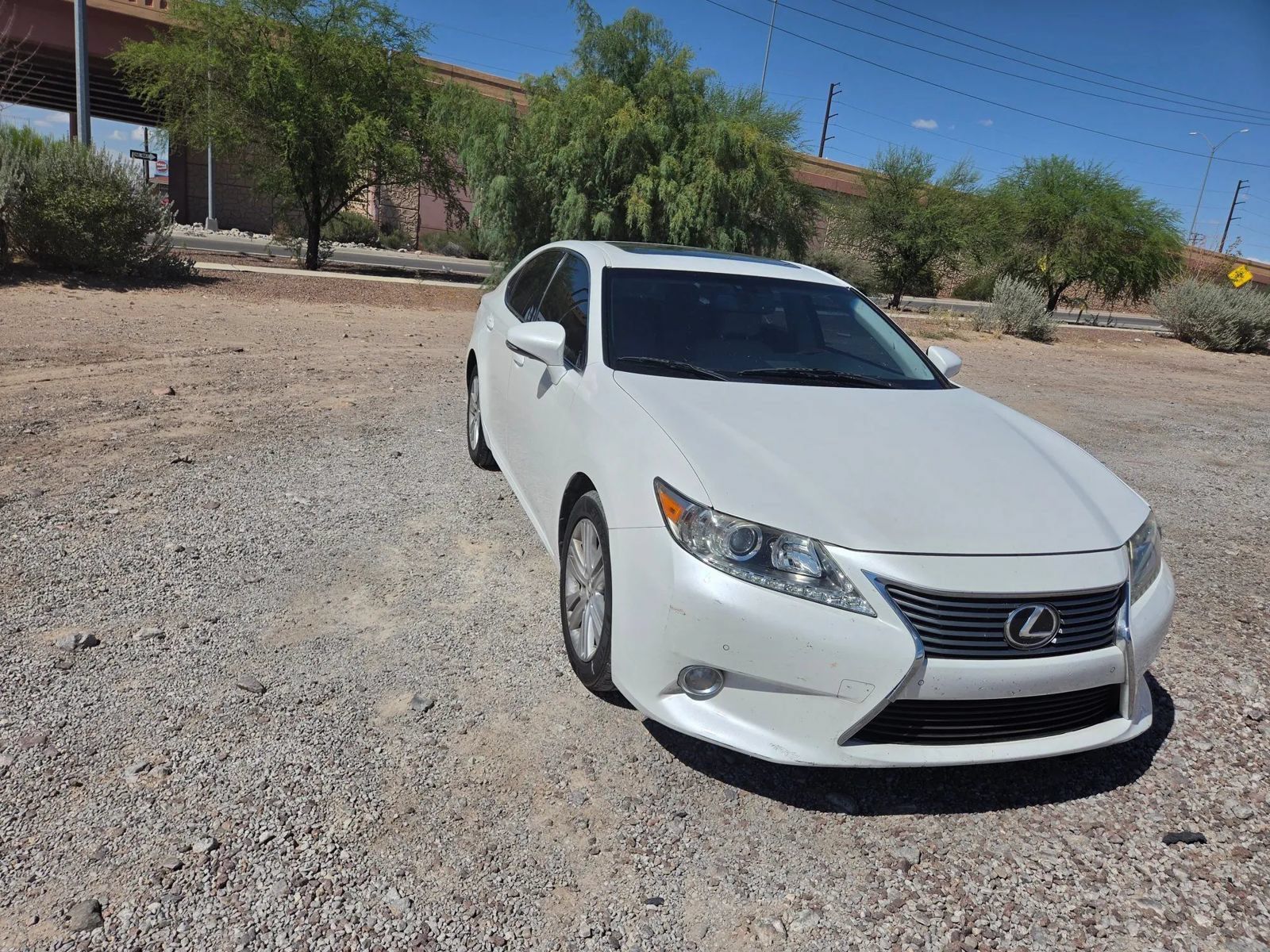 Used 2014 Lexus ES 350 w/ Premium Package FWD image 4