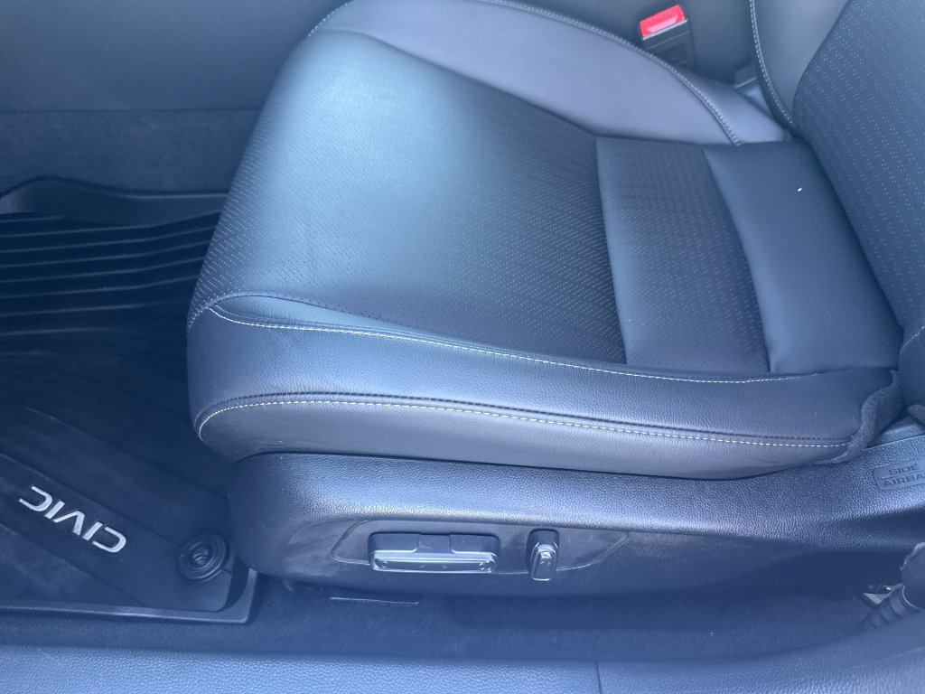Used 2024 Honda Civic Touring image 11
