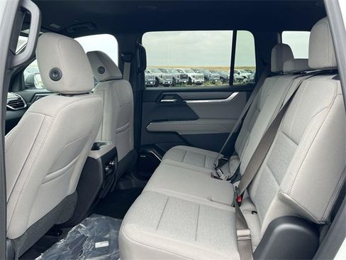 New 2025 GMC Acadia Elevation image 24