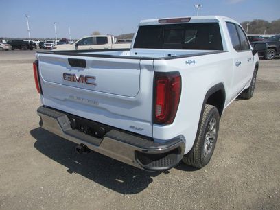 New 2026 GMC Sierra 1500 SLT w/ SLT Convenience Package