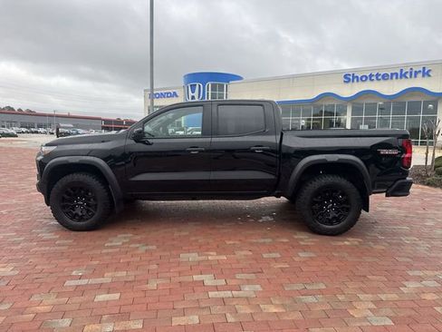 Used 2026 Chevrolet Colorado Trail Boss AWD/4WD image 33