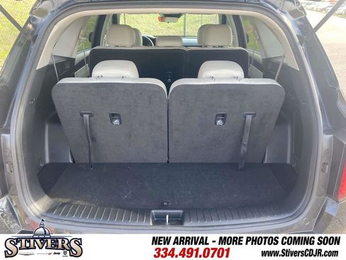 Used 2022 Kia Sorento S image 13