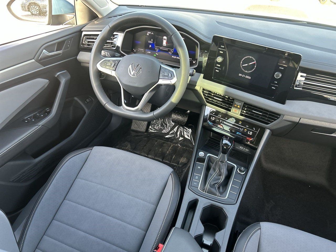 New 2027 Volkswagen Jetta SE FWD image 10