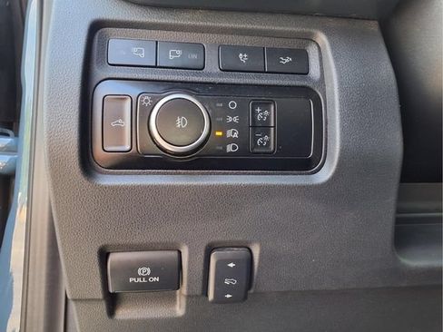 Used 2023 Ford F250 Lariat w/ Sport Appearance Package AWD/4WD image 29