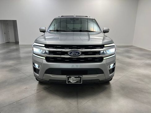 Used 2024 Ford Expedition Limited image 2