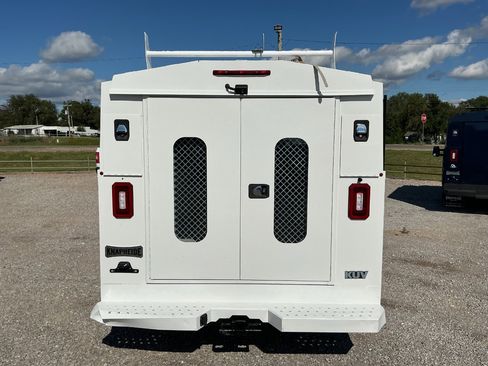 Used 2018 Ford Transit 350 138 w/ Exterior Upgrade Package image 5