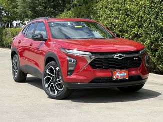 New 2026 Chevrolet Trax RS w/ Sunroof Package FWD video 2