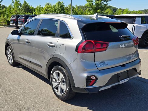 Used 2022 Kia Niro LX FWD image 5