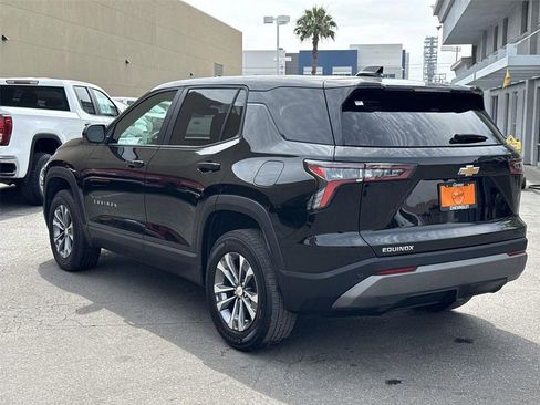Used 2025 Chevrolet Equinox LT image 5