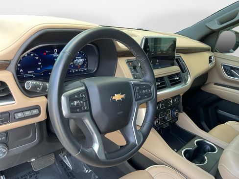 Used 2024 Chevrolet Tahoe Premier AWD/4WD image 10