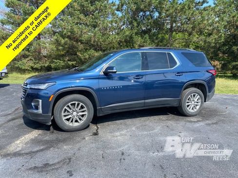 Used 2023 Chevrolet Traverse LT FWD image 3