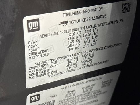 Certified 2024 GMC Sierra 1500 AT4 w/ Technology Package image 46