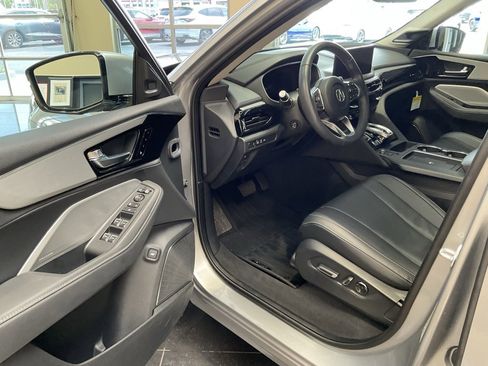 Certified 2025 Acura MDX w/ Technology Package image 11