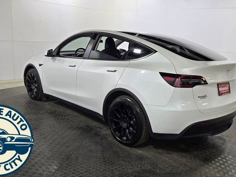 Used 2020 Tesla Model Y Performance image 6
