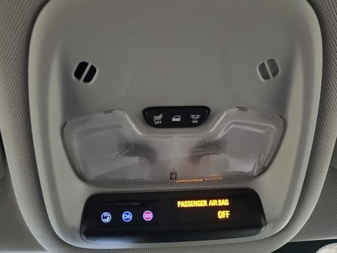 Used 2023 Chevrolet TrailBlazer LS image 34