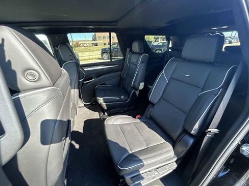 New 2026 Cadillac Escalade Luxury image 25