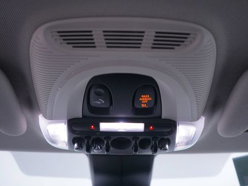 Used 2024 MINI Cooper 2-Door Hardtop FWD image 15