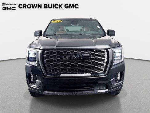 Used 2024 GMC Yukon Denali Ultimate AWD/4WD image 2