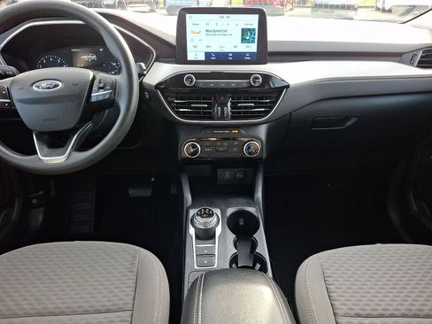 Certified 2022 Ford Escape SE image 15