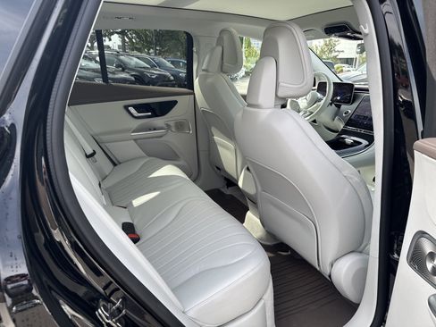 Certified 2023 Mercedes-Benz EQE 500 4MATIC SUV image 14